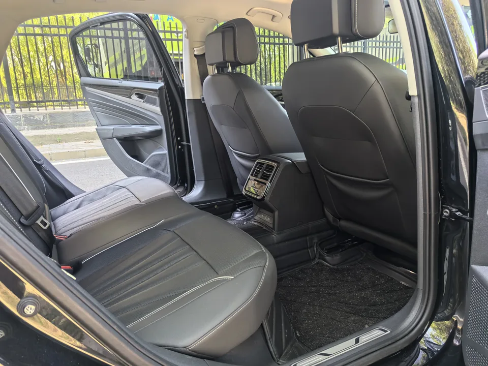 Volkswagen Passat Passat 2024 380TSI Starry Sky Deluxe Edition 2024 — миниатюра 3