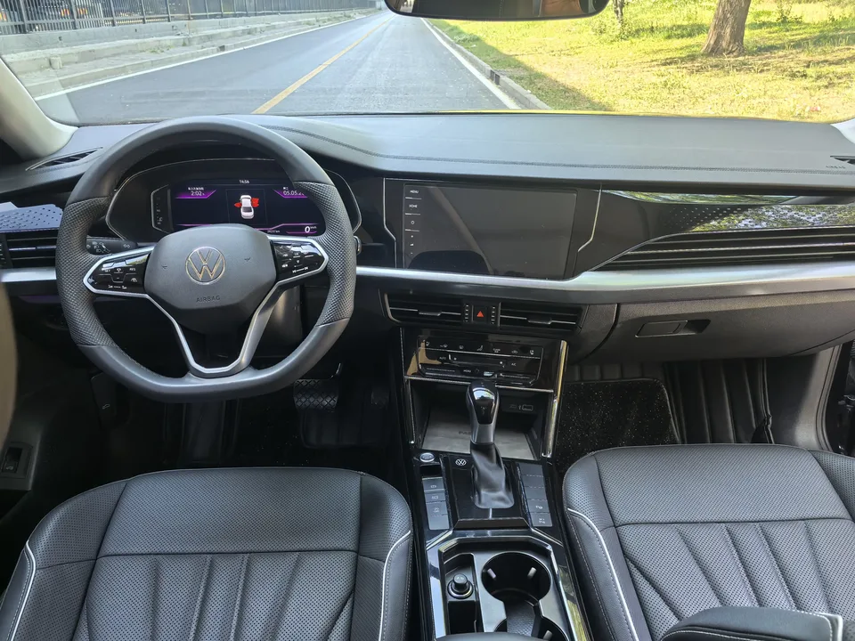 Volkswagen Passat Passat 2024 380TSI Starry Sky Deluxe Edition 2024 — миниатюра 4