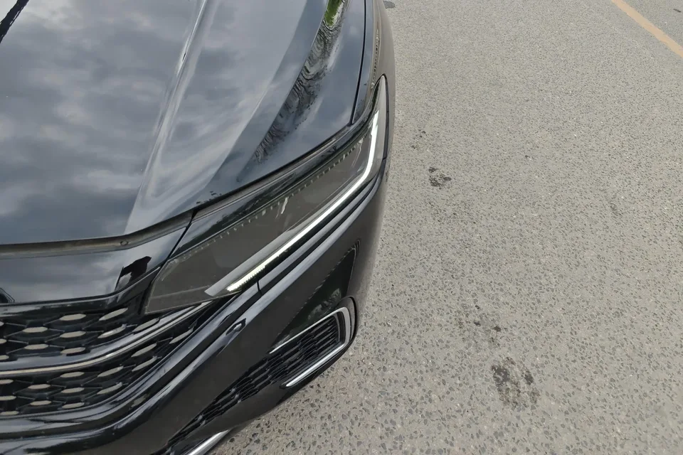 Volkswagen Passat facelift 330TSI Star Elite Edition 2023 — миниатюра 5