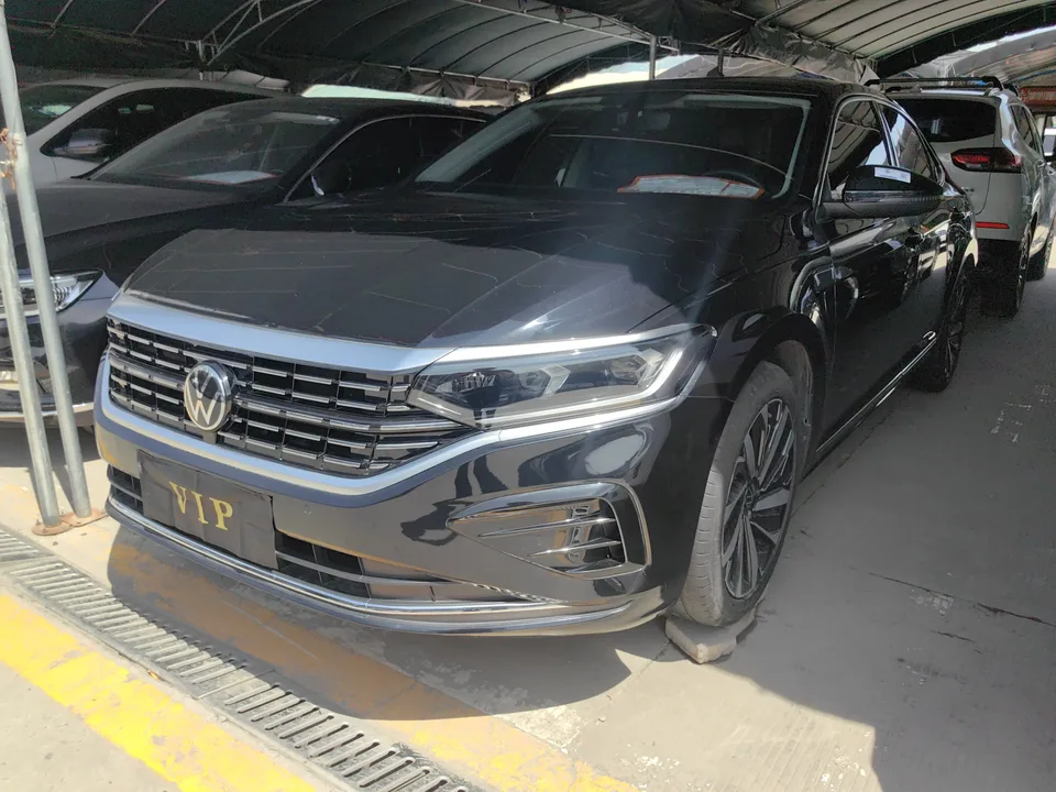 Volkswagen Passat 2023