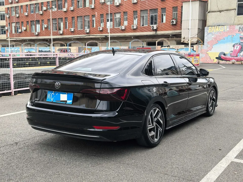 Volkswagen Sagitar Sagitar 280TSI DSG Flying Edition 2022 — миниатюра 2