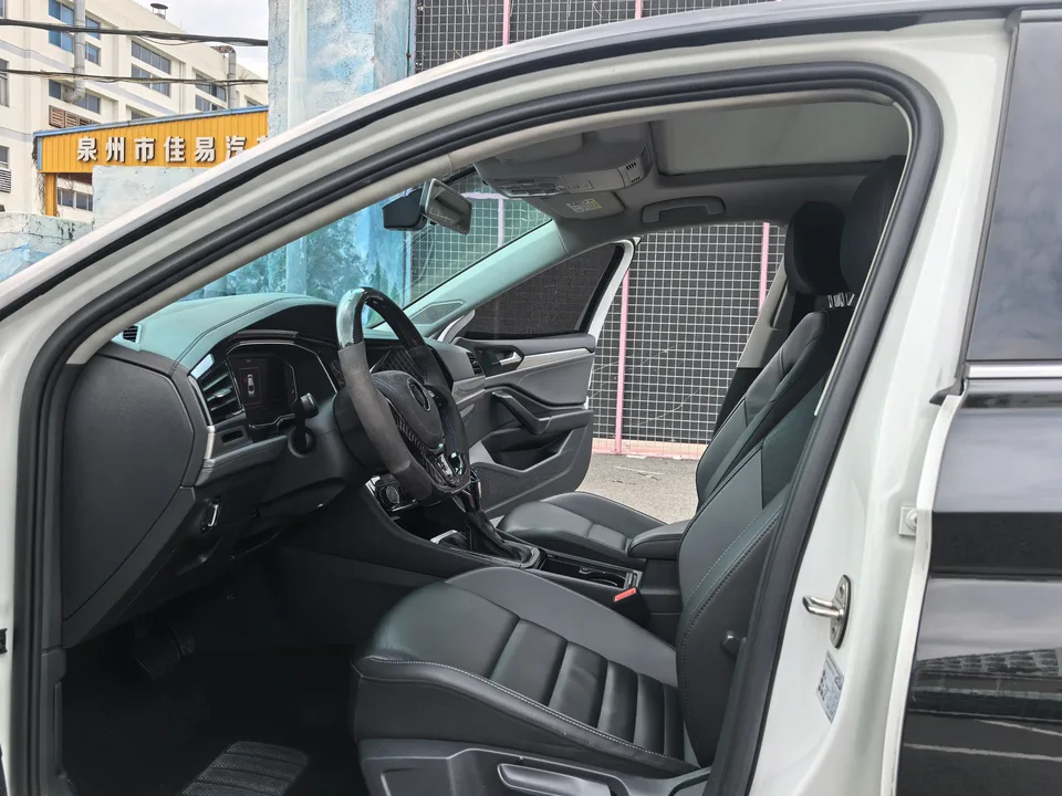 Volkswagen Sagitar Sagitar 280TSI DSG Flying Edition 2022 — миниатюра 5