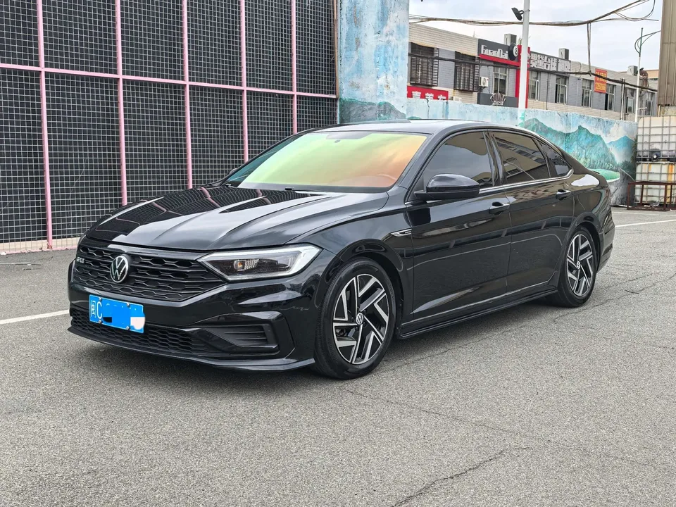 Volkswagen Sagitar 2022