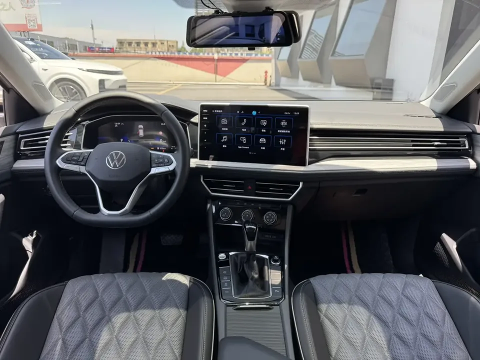 Volkswagen Sagitar 2025 Sagitar 300TSI DSG Beyond Edition 2025 — миниатюра 4