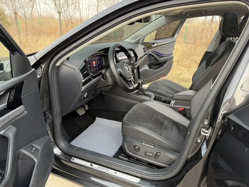 Volkswagen Sagitar Sagitar 280TSI DSG Excellence Edition 2022 — миниатюра 5