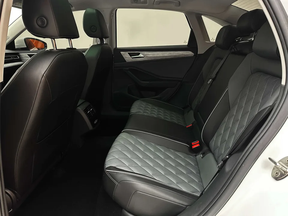 Volkswagen Sagitar 2023 Sagitar 280TSI DSG Beyond Edition Plus 2022 — миниатюра 5