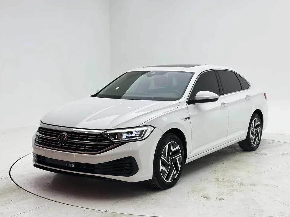 Volkswagen Sagitar 2023 Sagitar 280TSI DSG Beyond Edition Plus 2022 — фото 1, купить с доставкой в Москву