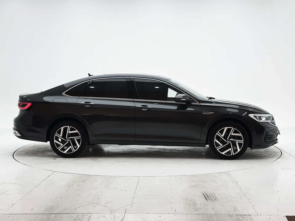 Volkswagen Sagitar 2023 Sagitar 280TSI DSG Beyond Edition Lite 2022 — миниатюра 2