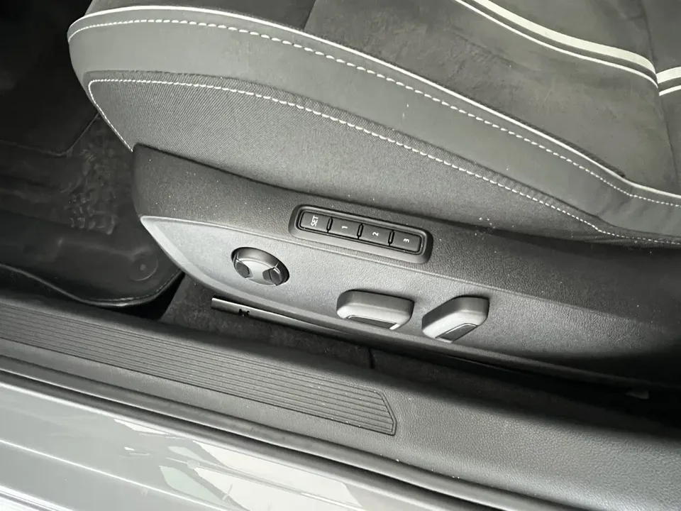 Volkswagen Golf facelift 280TSI DSG R-Line Lite 2024 — миниатюра 4