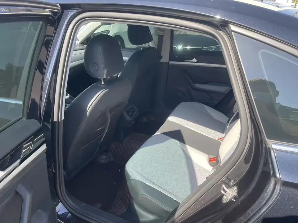 Volkswagen Lavida 300TSI DSG Full Edition 2024 — миниатюра 4