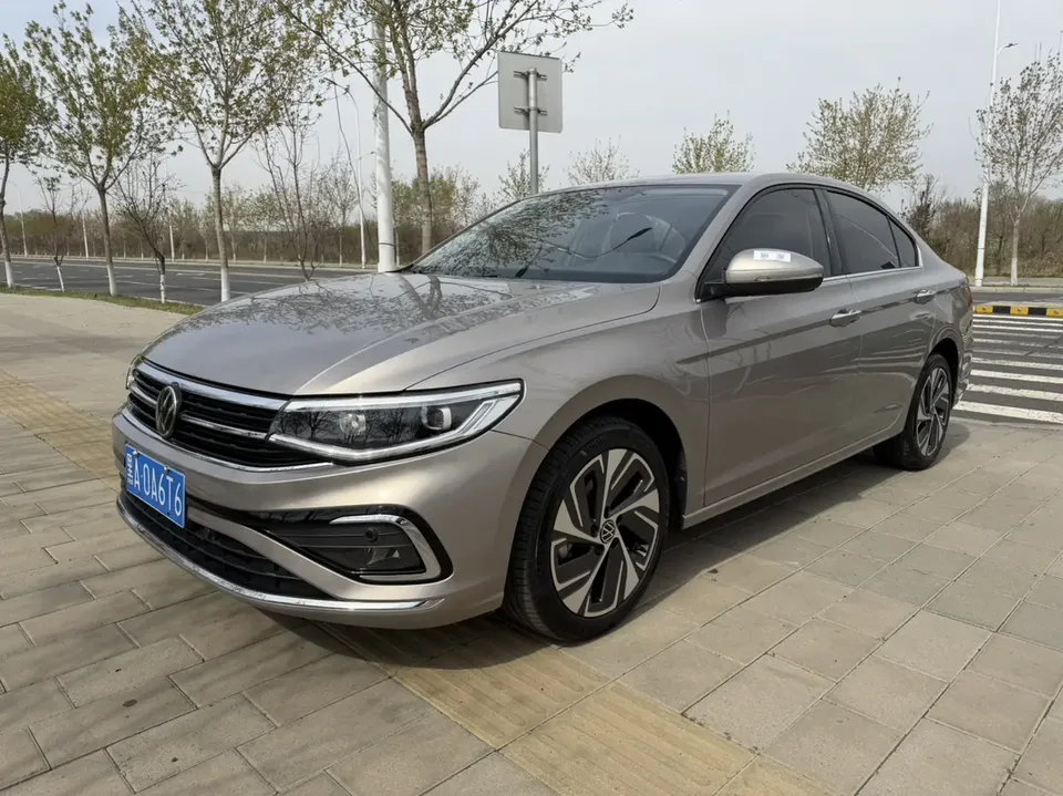 Volkswagen Bora 2023