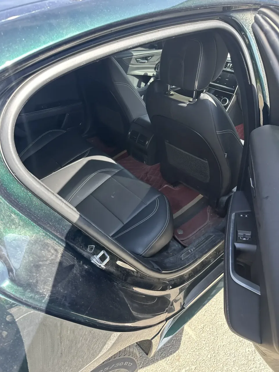Jaguar XEL 2.0T 200PS R-DYNAMIC Youth Sports Edition 2022 — миниатюра 3