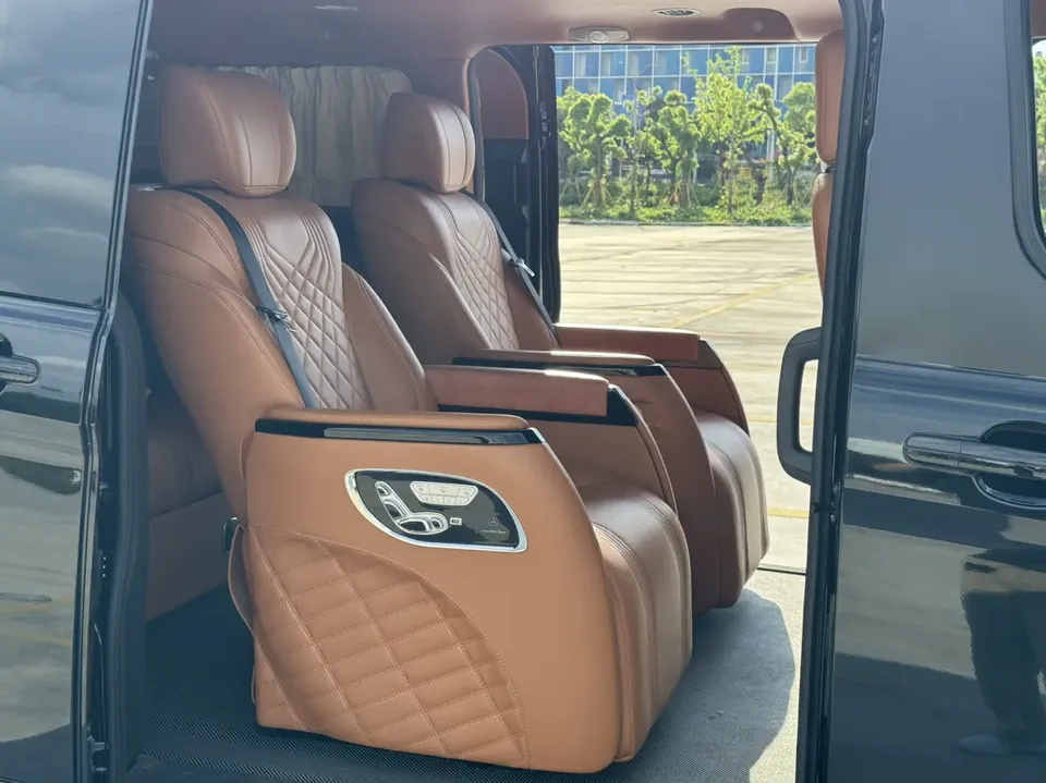 Ford Toureo Tourneo 2020 facelift 2.0T automatic elite version 2023 — миниатюра 5
