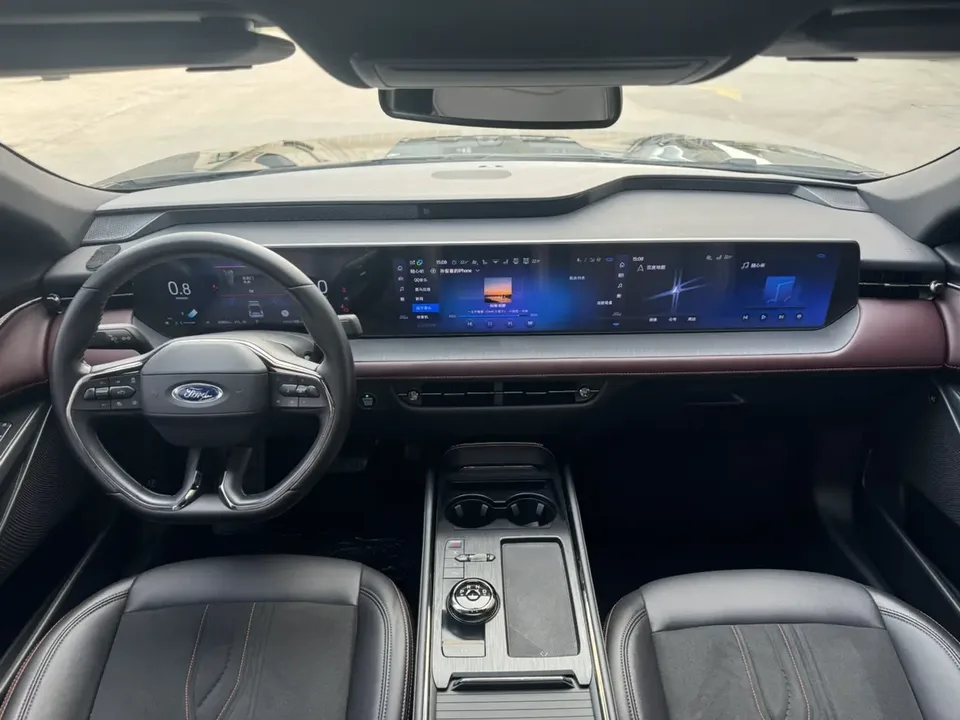 Ford Mondeo Mondeo EcoBoost 245 Extreme Edition 2024 — миниатюра 5