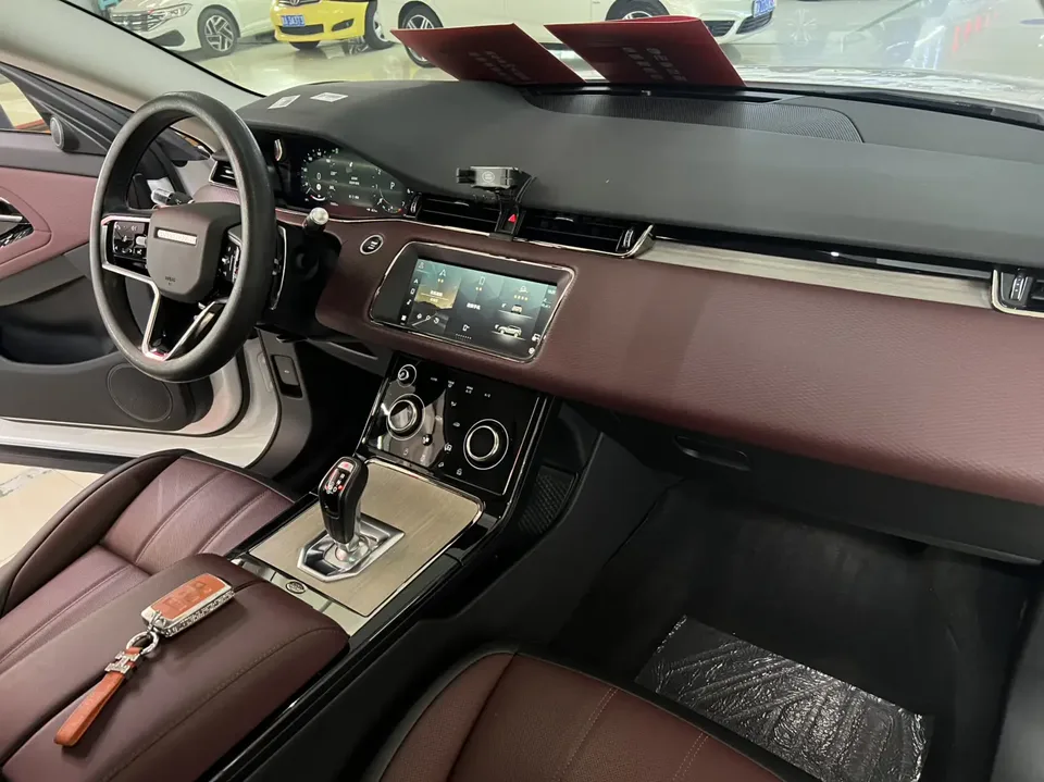 Land Rover Range Rover Evoque Range Rover Evoque 2022 Aurora L 249PS Corinth Bronze Special Edition 2022 — thumbnail 5