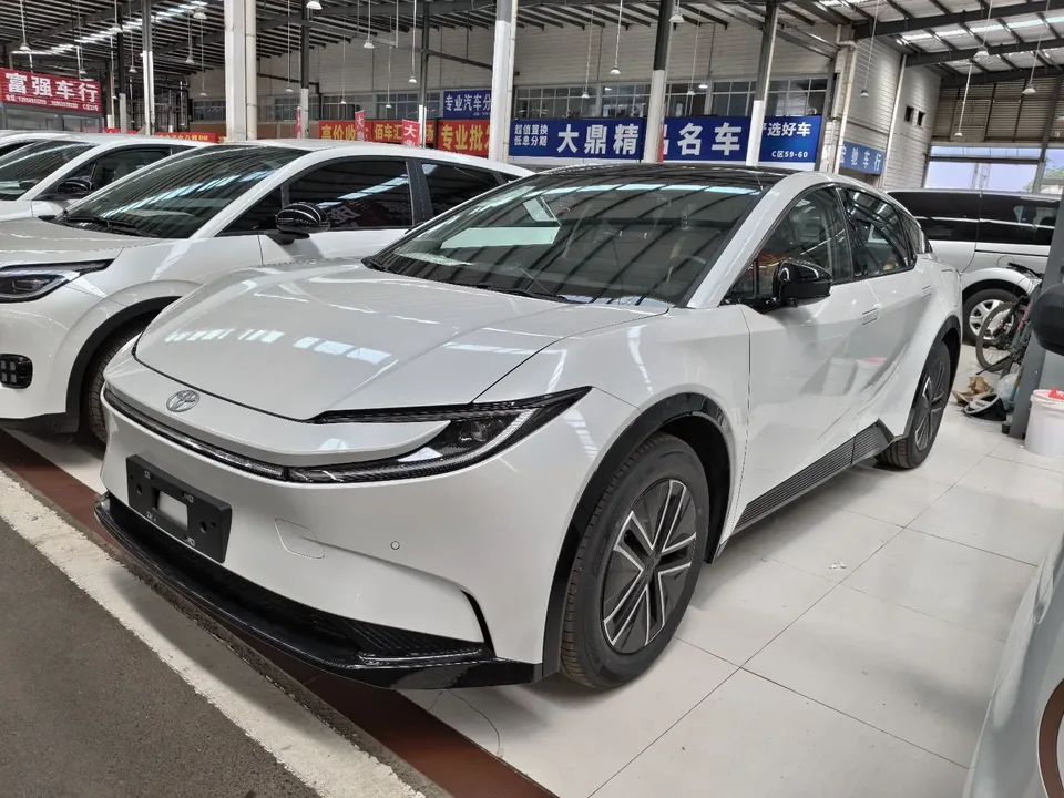 Toyota bZ5 2026