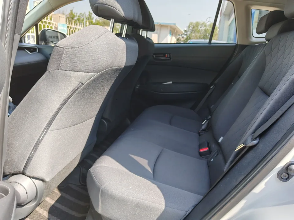 Toyota CorollaCross 2.0L Intelligent Electric Hybrid Dual Engine Elite Edition 2025 — миниатюра 4