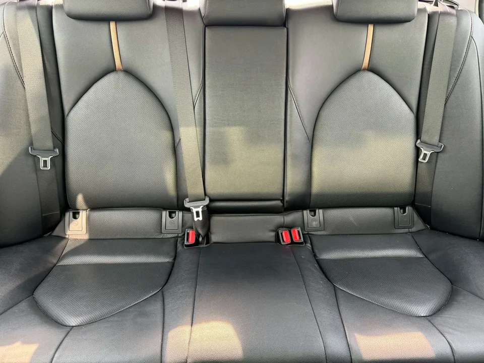 Toyota Camry 2.0G Deluxe Edition 2023 — миниатюра 3