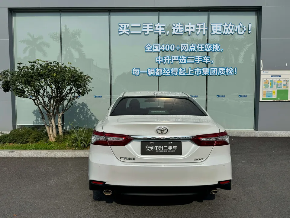 Toyota Camry 2.0G Deluxe Edition 2023 — миниатюра 4