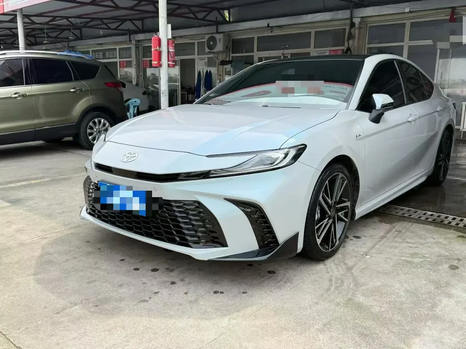 Toyota Camry 2024