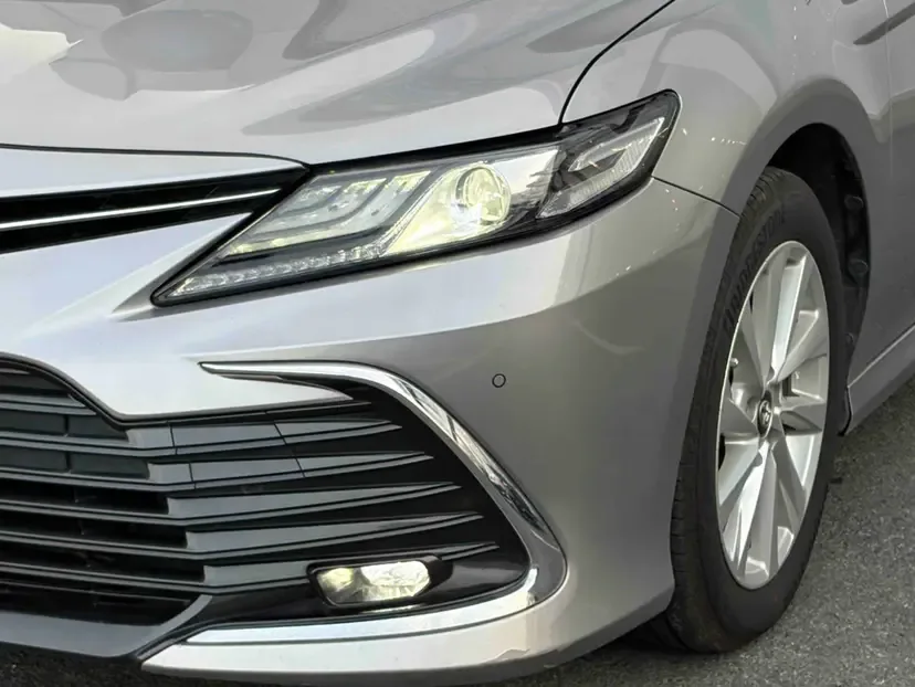 Toyota Camry 2.0G Deluxe Edition 2022 — миниатюра 4