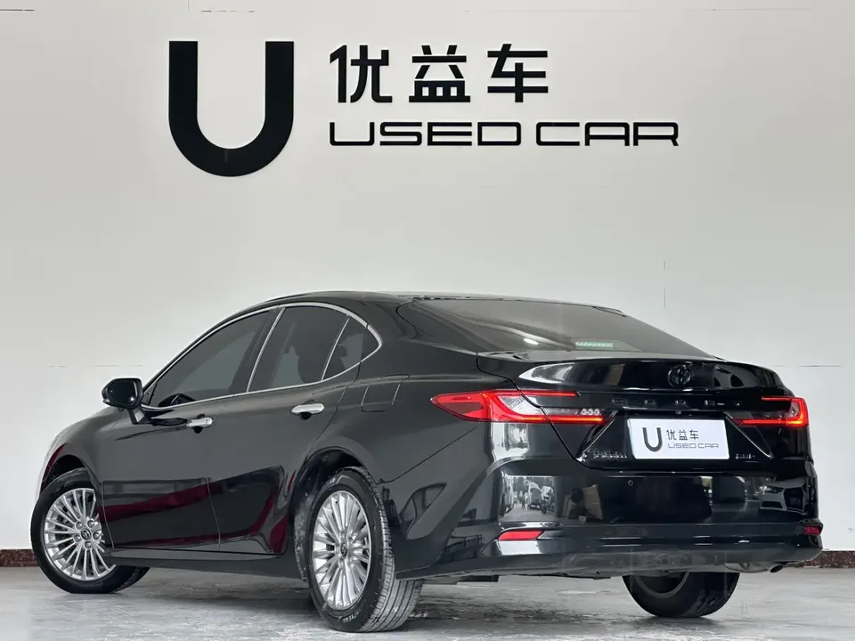Toyota Camry 2.0G Premium Edition 2024 — миниатюра 4