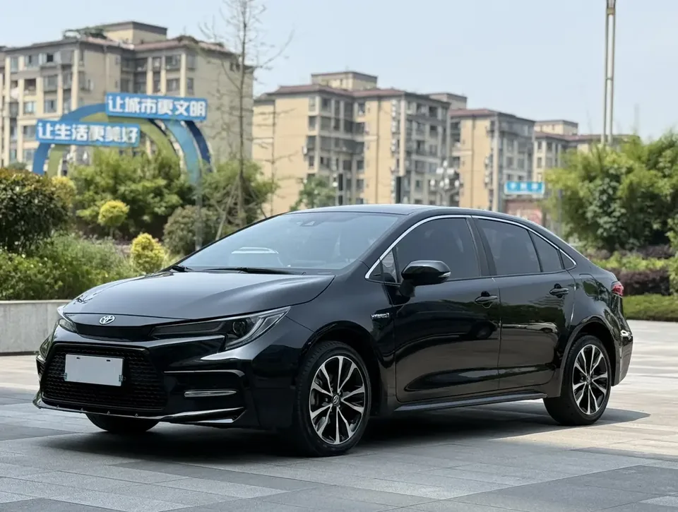 Toyota Levin Lei Ling 2022 2022 Lelink Dual Engine 1.8H E-CVT Sports Edition 2022 — photo 1, buy with delivery to Moscow