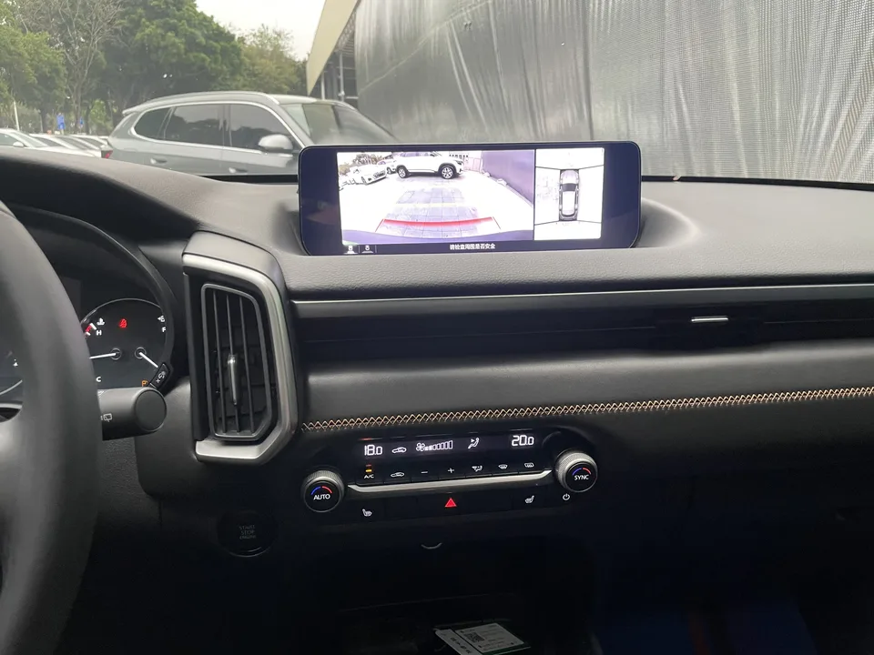 Mazda CX-50 OK 2.0L automatic safety version 2023 — миниатюра 3