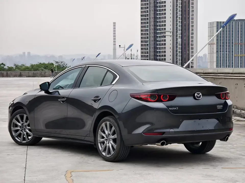 Mazda Axela 2.0L Automatic Quality Edition 2025 — миниатюра 2