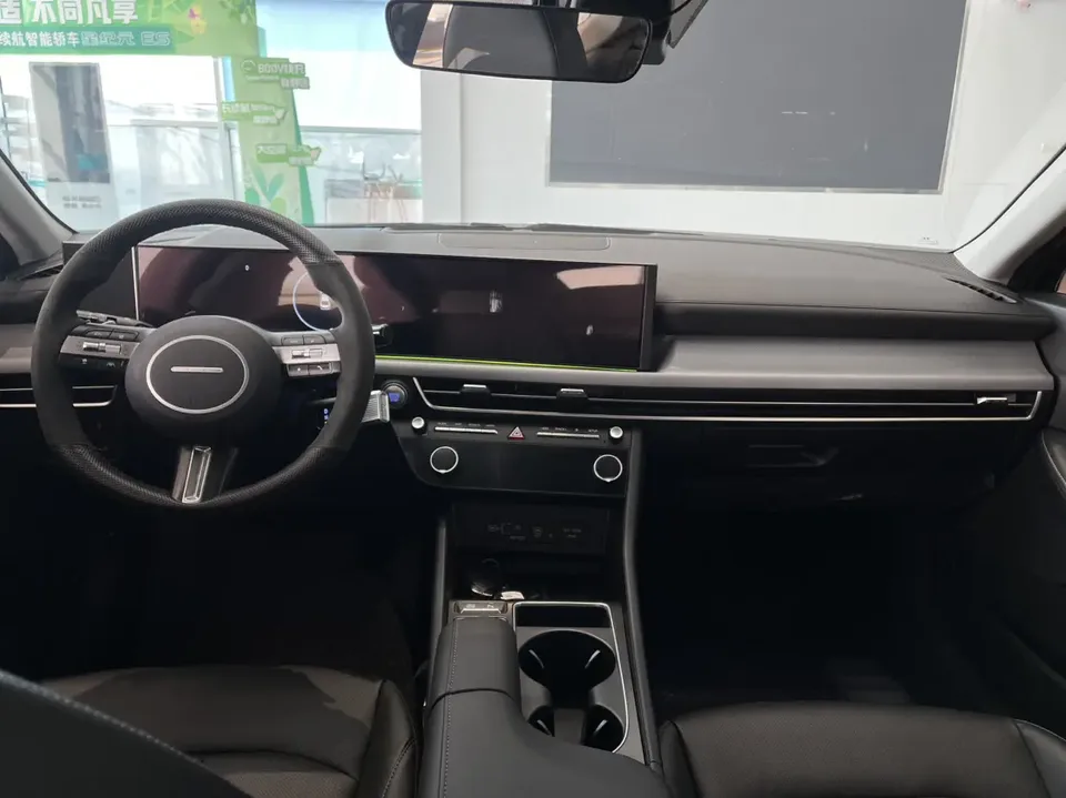 Hyundai Sonata 1.5T Pro 2024 — миниатюра 5