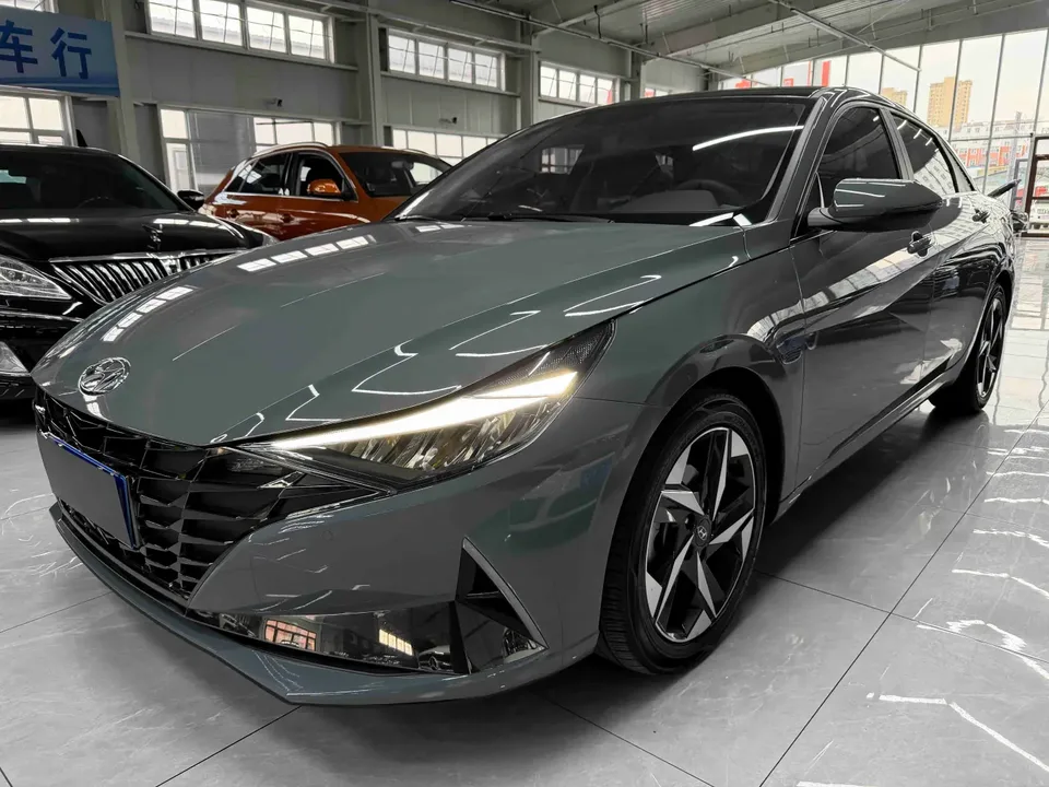 Hyundai Elantra 2023