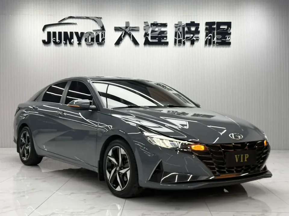 Hyundai Elantra 2023