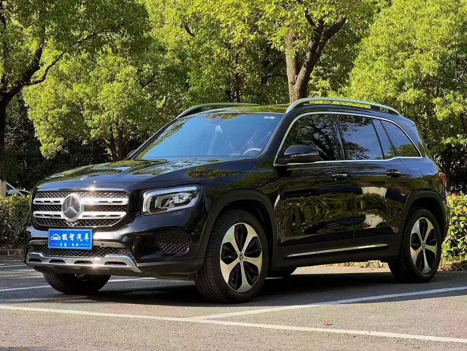 Mercedes-Benz GLB-Class 2023