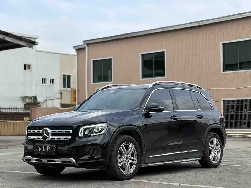 Mercedes-Benz GLB-Class 2023