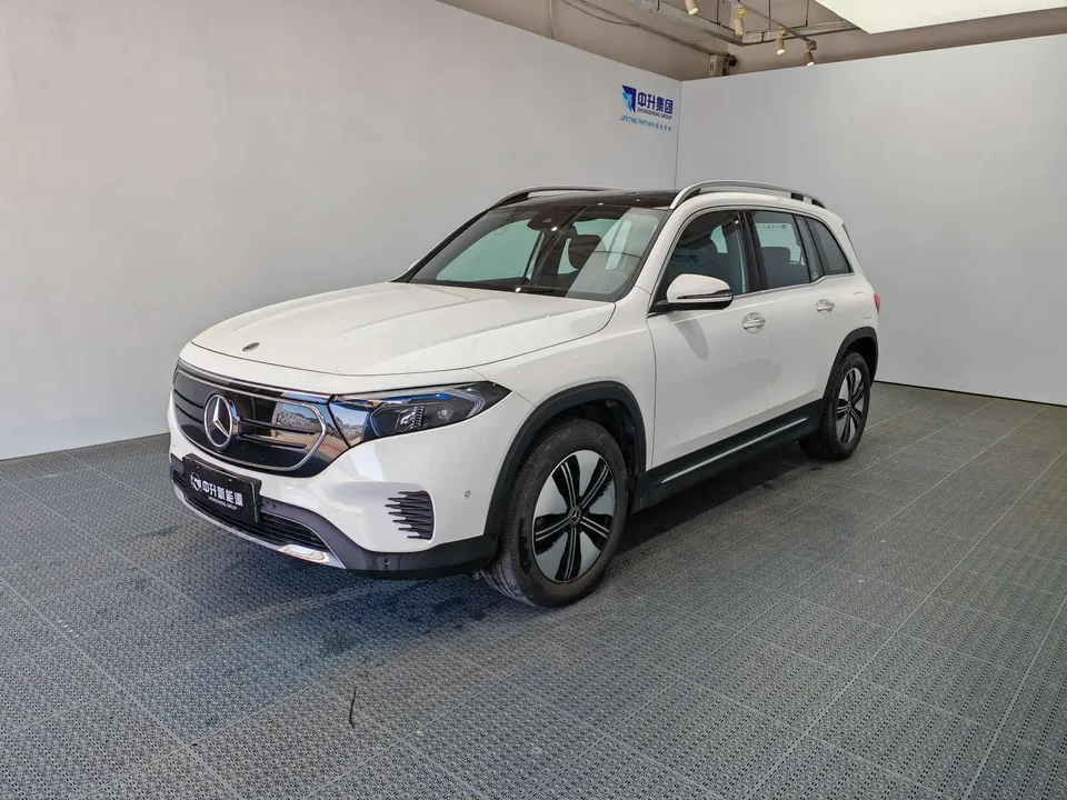 Mercedes-Benz EQB 2023