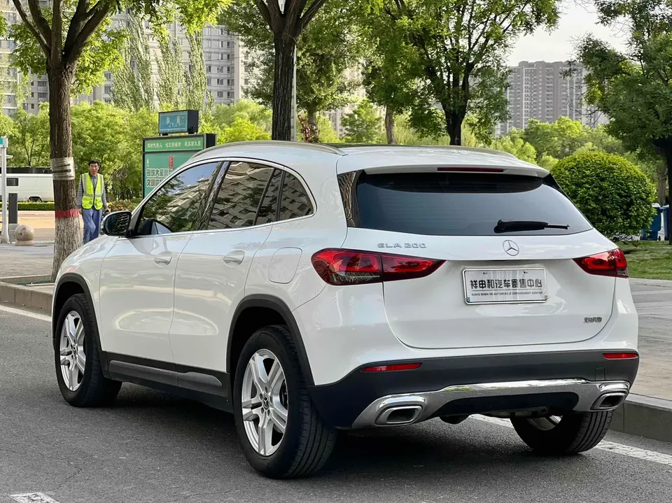 Mercedes-Benz GLA Mercedes-Benz GLA 2022 GLA 200 2023 — миниатюра 4