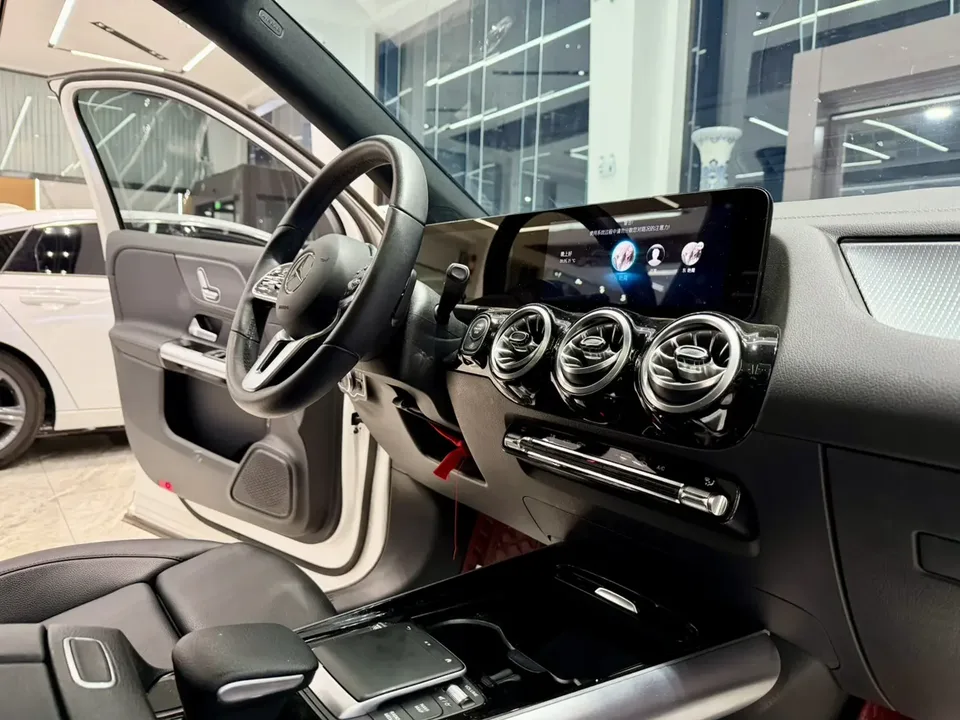Mercedes-Benz GLA Mercedes-Benz GLA 2022 facelift GLA 200 2022 — миниатюра 5