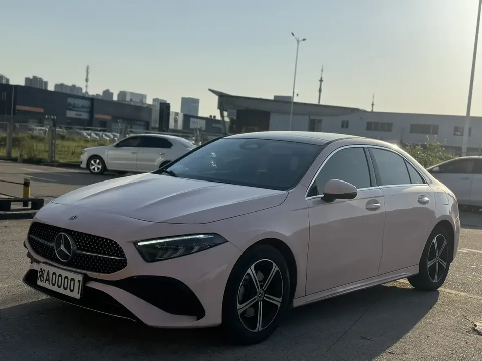 Mercedes-Benz Mercedes Benz A Class 2023