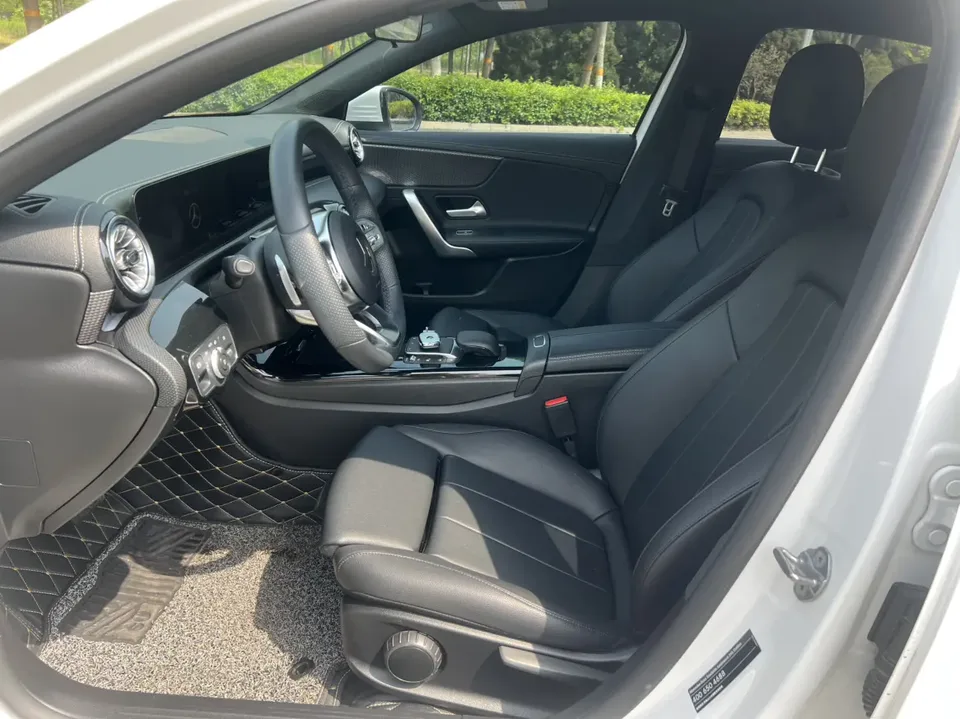 Mercedes-Benz Mercedes Benz A Class Mercedes-Benz A-Class 2022 facelift A 200 L sports sedan fashion version 2022 — миниатюра 4