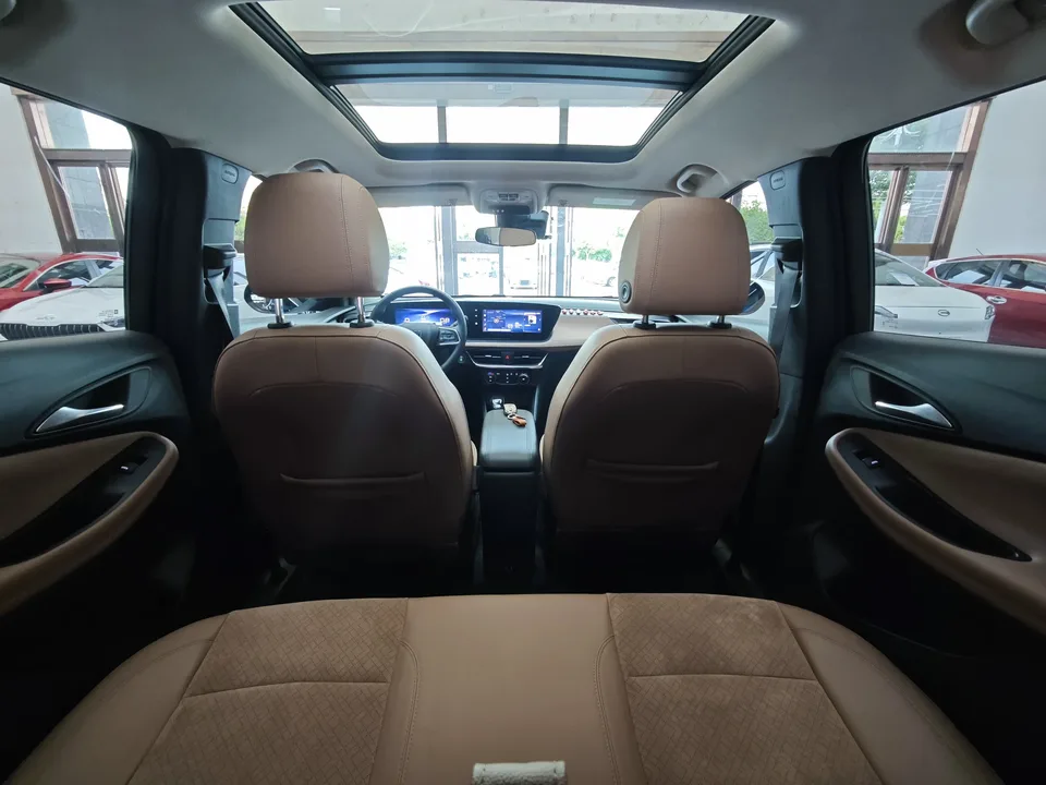 Buick Encore Plus 1.5T Smart Edition 2023 — миниатюра 3