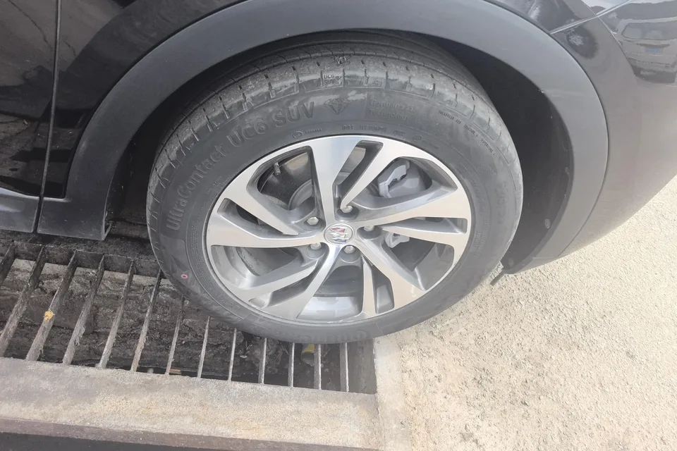 Buick Envision S 2022 Envision S 552T Two-Wheel Drive Luxury Edition 2022 — миниатюра 2