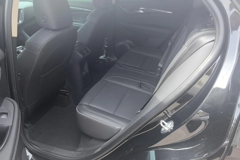Buick Envision S 2022 Envision S 552T Two-Wheel Drive Luxury Edition 2022 — миниатюра 3
