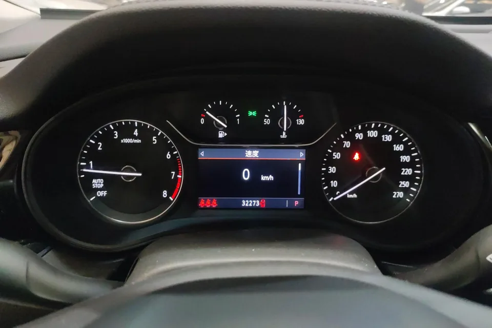 Buick Majesty Regal 2024 25T Super Edition 2023 — миниатюра 3