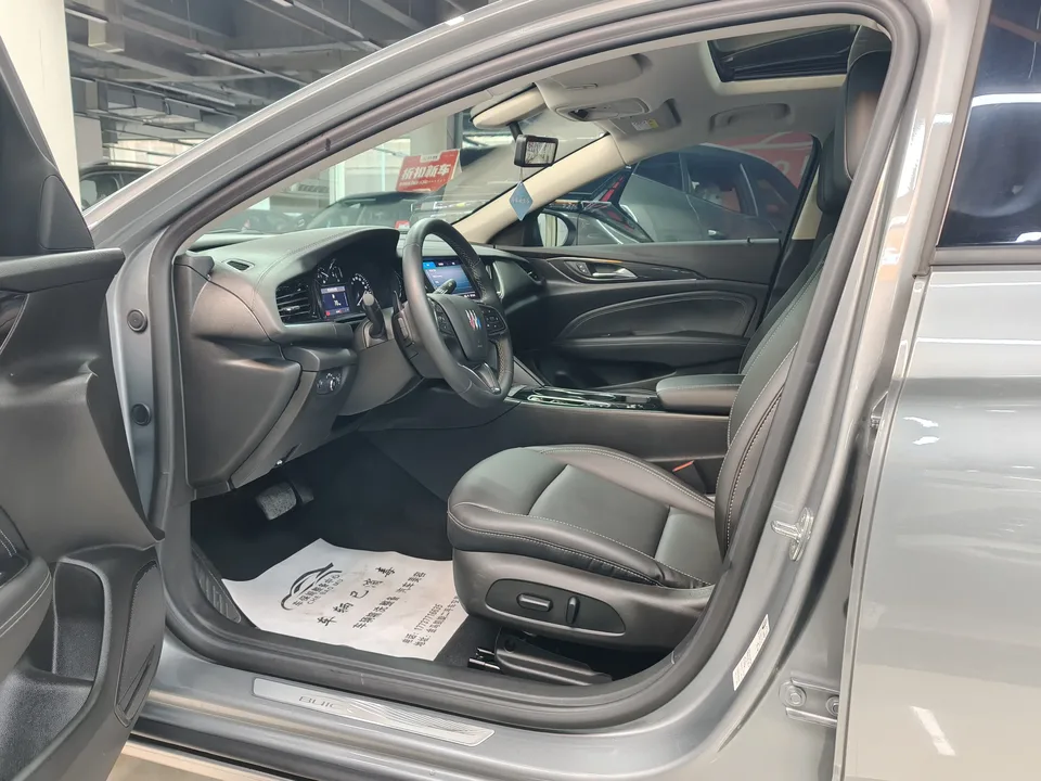 Buick Majesty Regal 2024 25T Super Edition 2024 — миниатюра 3