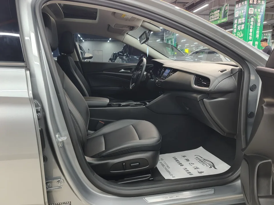 Buick Majesty Regal 2024 25T Super Edition 2024 — миниатюра 4