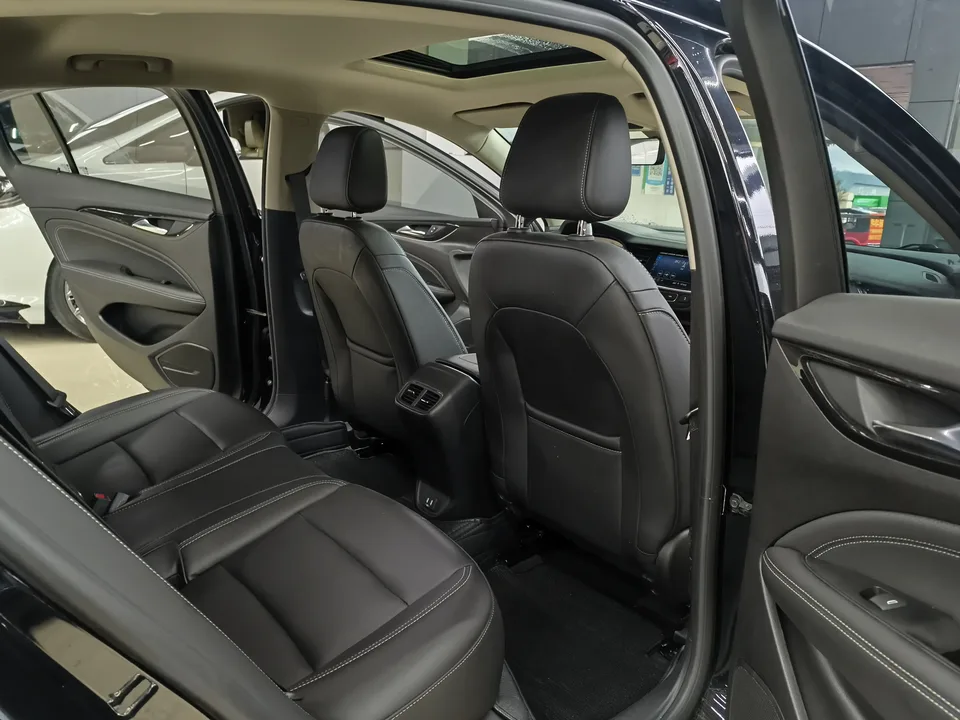 Buick Majesty Regal 2024 25T Super Edition 2023 — миниатюра 3