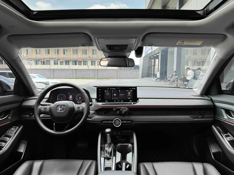 Honda Accord RuiTong 260TURBO Smart Edition 2023 — миниатюра 4