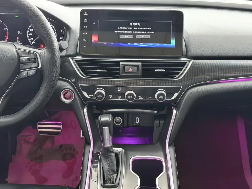 Honda Accord 2022 Accord 260TURBO Fantasy Night Premium Edition 2022 — миниатюра 4