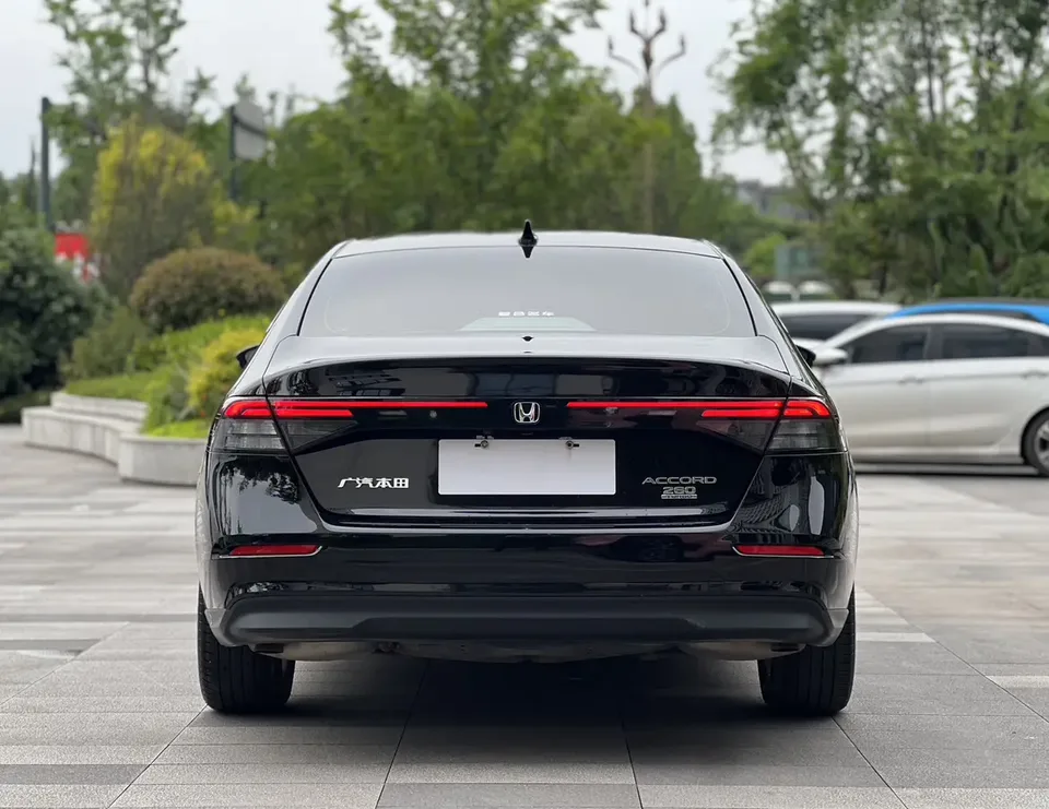 Honda Accord Rui T 260TURBO Deluxe Edition 2024 — миниатюра 2