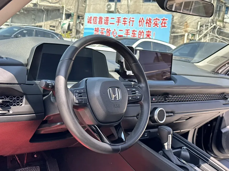Honda Accord Rui T 260TURBO Deluxe Edition 2024 — миниатюра 4